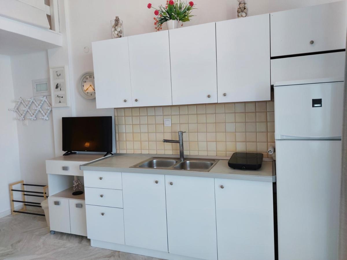 Nefeli Seaside Apartments Πολύχρονο Εξωτερικό φωτογραφία